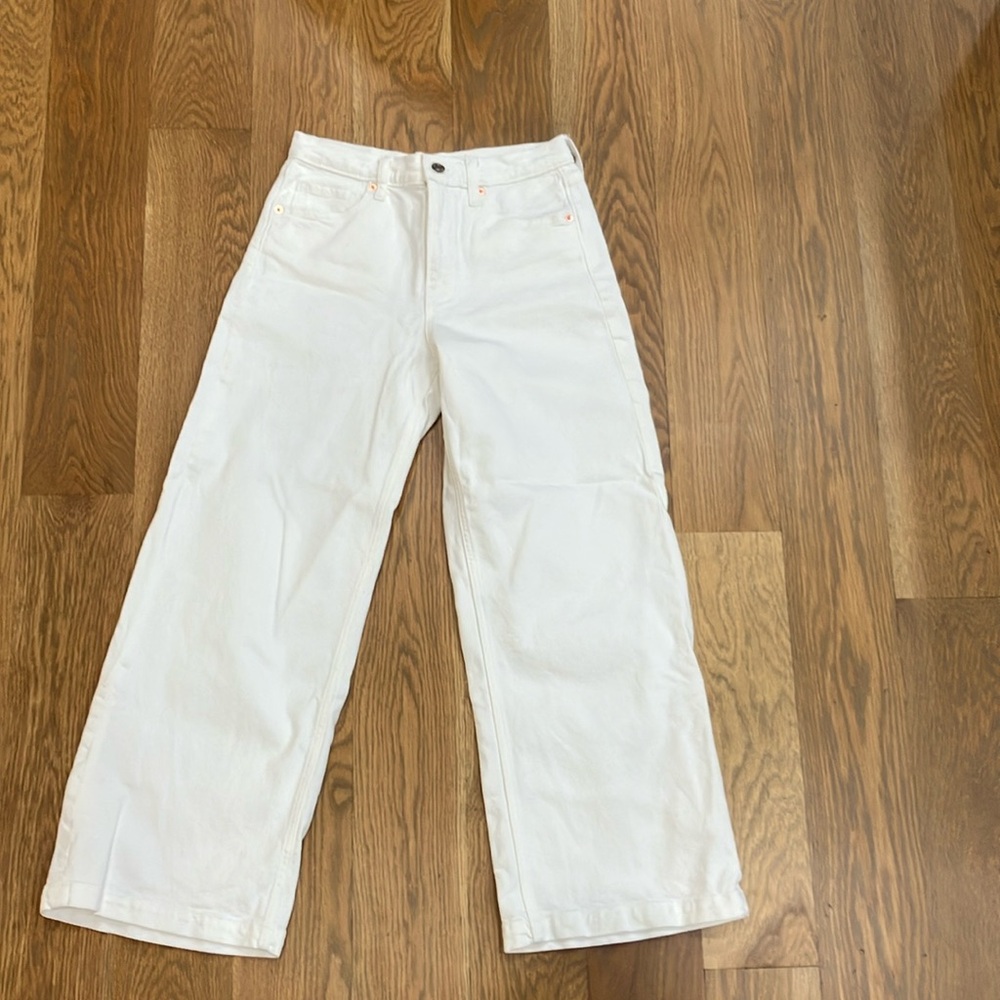 Women’s Gap High Rise Stride Ankle White Jeans